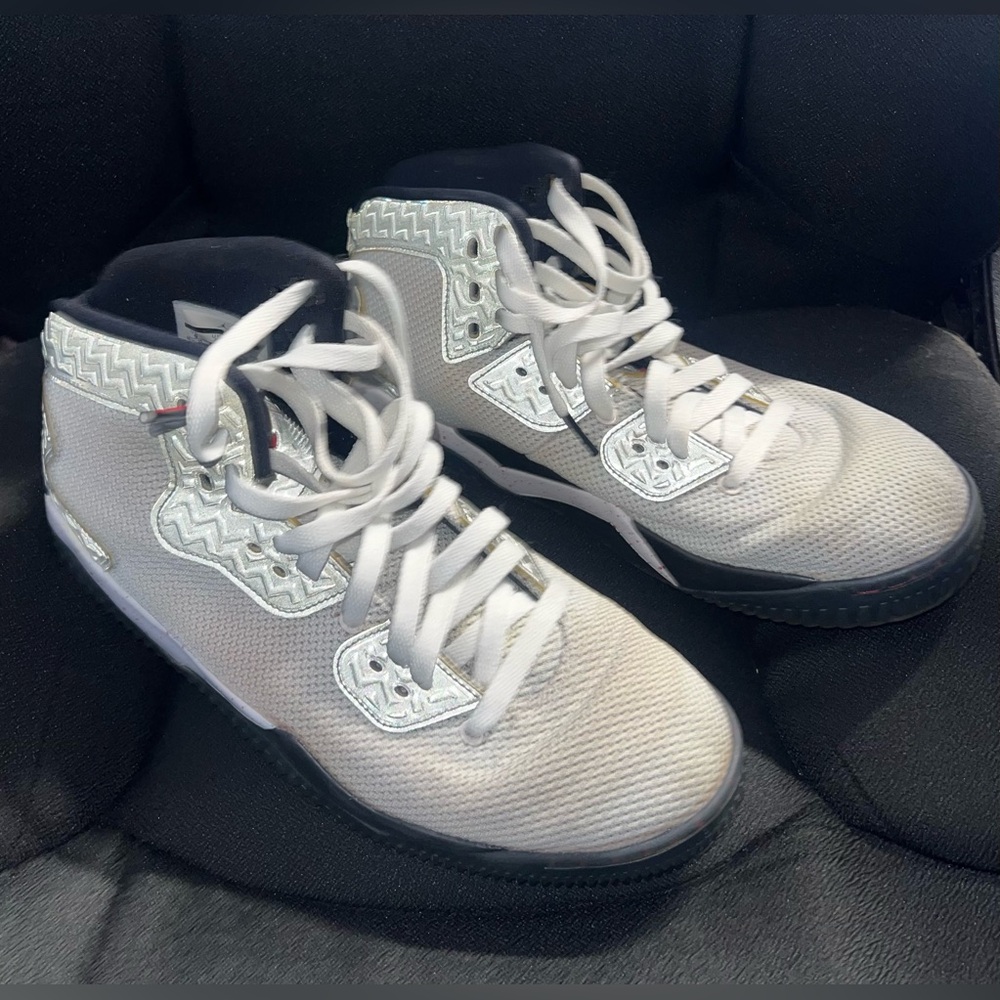 Nike Air Jordan’s Spike Forty PE Kicks!